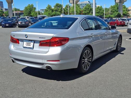 Glacier Silver Metallic 2019 BMW 530 xDrive