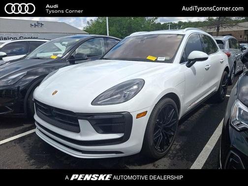 2023 Porsche Macan Base