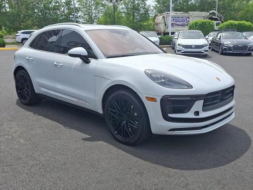 2023 Porsche Macan Base