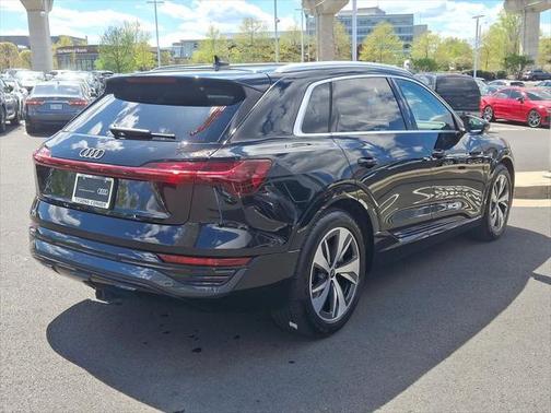 2024 Audi Q8 e-tron Premium Plus