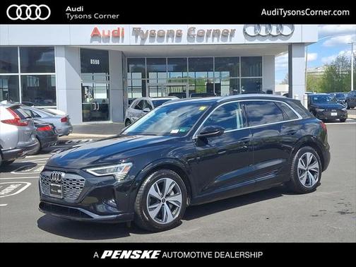 2024 Audi Q8 e-tron Premium Plus