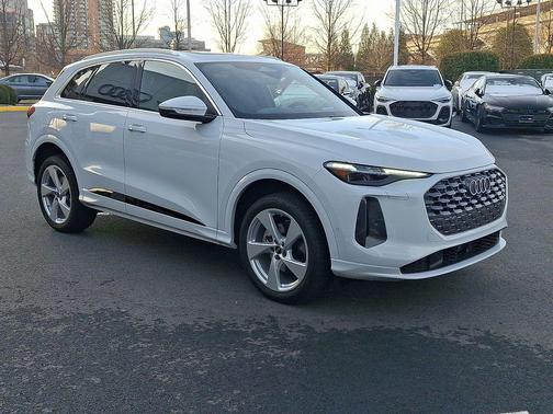 2025 Audi Q5 Premium Plus TFSI quattro S tronic