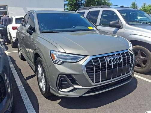 Chronos Gray Metallic 2023 Audi Q3 45 S line Premium Plus