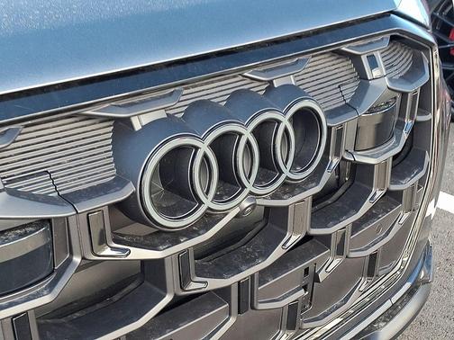 2026 Audi Q7 55 Prestige