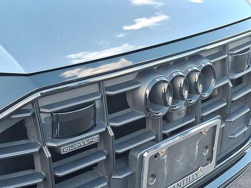 2021 Audi Q8 55 Premium Plus