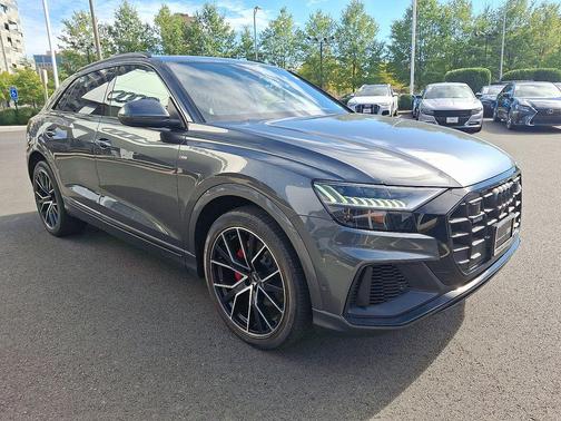 2021 Audi Q8 55 Premium Plus