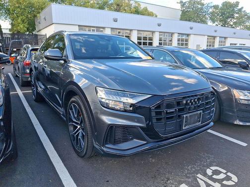 2021 Audi Q8 55 Premium Plus