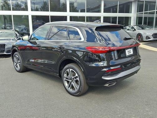 2025 Audi Q5 Premium