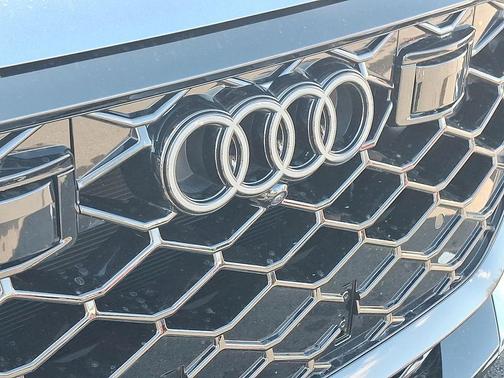 2025 Audi RS Q8 4.0T