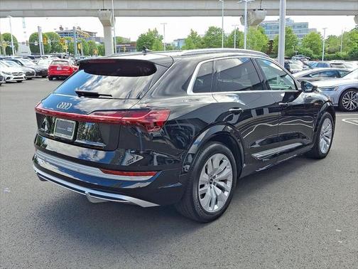 2022 Audi e-tron S Premium Plus