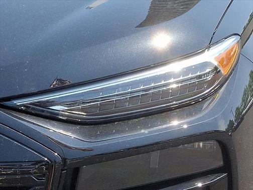 2025 Audi Q6 e-tron Premium Plus quattro