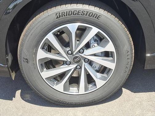 2025 Audi Q6 e-tron Premium Plus quattro
