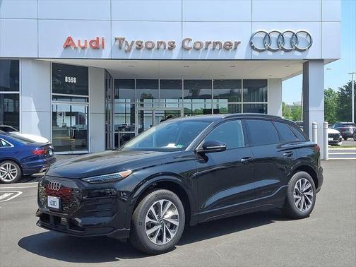 2025 Audi Q6 e-tron Premium Plus quattro