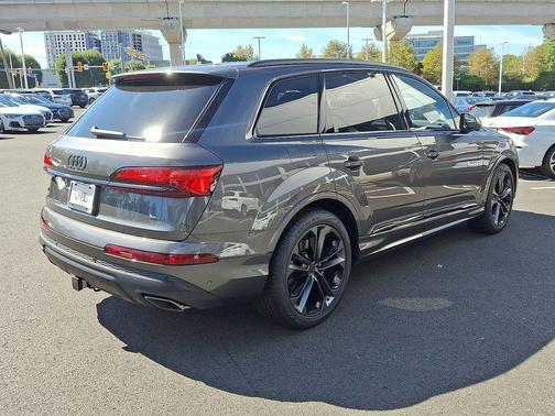 2026 Audi Q7 55 Premium Plus