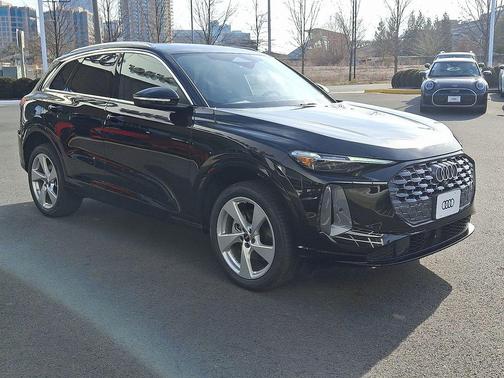 2025 Audi Q5 Premium Plus TFSI quattro S tronic