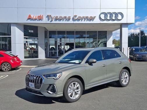2025 Audi Q3 Premium 45 TFSI S line quattro Tiptronic