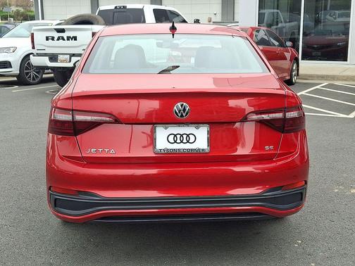 Red Metallic 2022 Volkswagen Jetta 1.5T SE