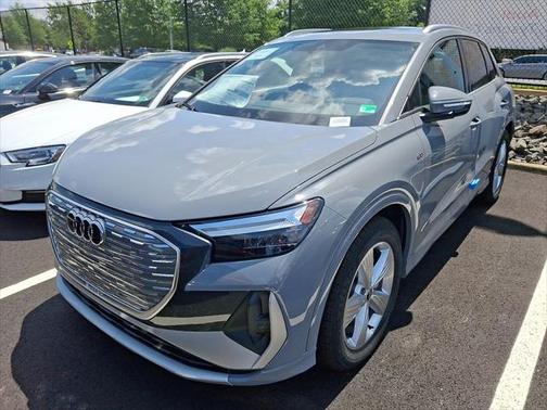2025 Audi Q4 e-tron Premium 55 quattro