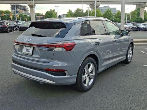 2025 Audi Q4 e-tron Premium 55 quattro