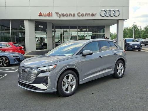 2025 Audi Q4 e-tron Premium 55 quattro