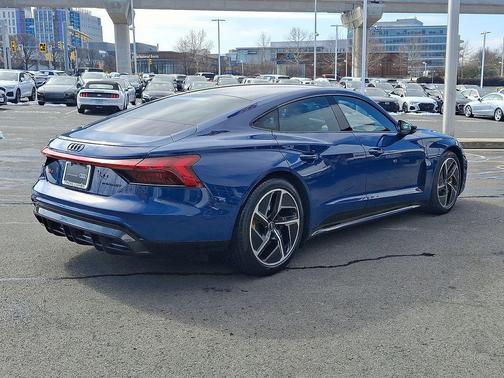 2022 Audi RS e-tron GT quattro