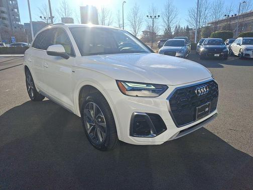 2023 Audi Q5 45 S line Premium Plus