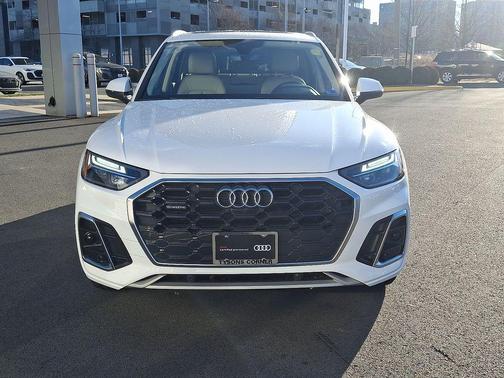 2023 Audi Q5 45 S line Premium Plus
