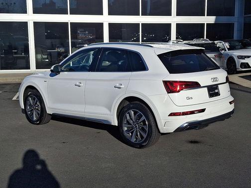 2023 Audi Q5 45 S line Premium Plus