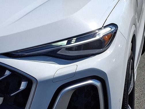 Glacier White Metallic 2026 Audi SQ5 3.0T Premium Plus