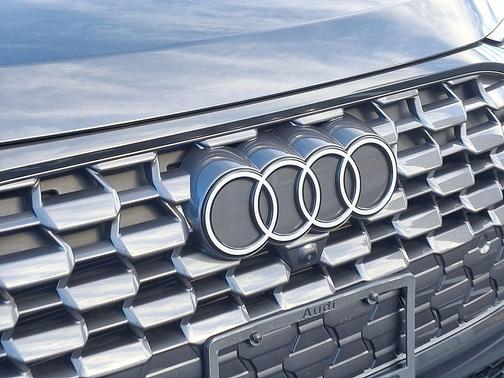 2025 Audi Q5 Premium Plus TFSI quattro S tronic