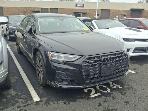 2023 Audi A8 L 55 TFSI quattro Tiptronic