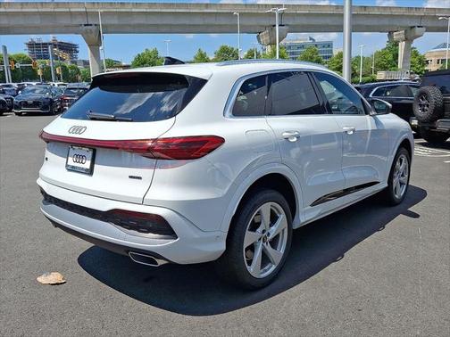 2025 Audi Q5 Premium Plus