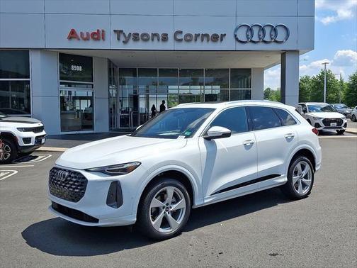2025 Audi Q5 Premium Plus