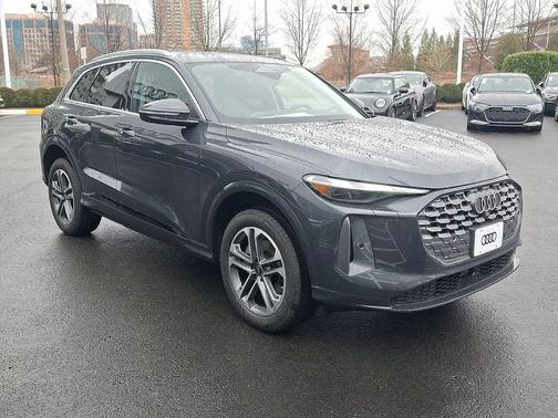 2025 Audi Q5 Premium TFSI quattro S tronic