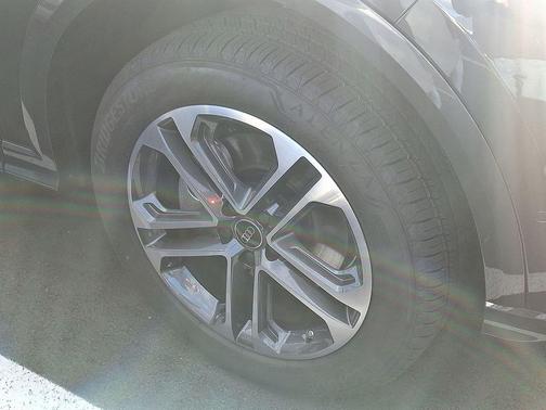 2025 Audi Q5 Premium TFSI quattro S tronic