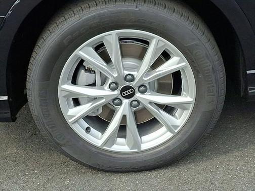 2025 Audi Q3 45 S line Premium Plus