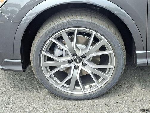 2025 Audi Q3 45 S line Premium Plus