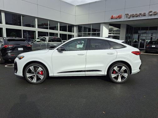 2025 Audi SQ5 3.0T Premium Plus