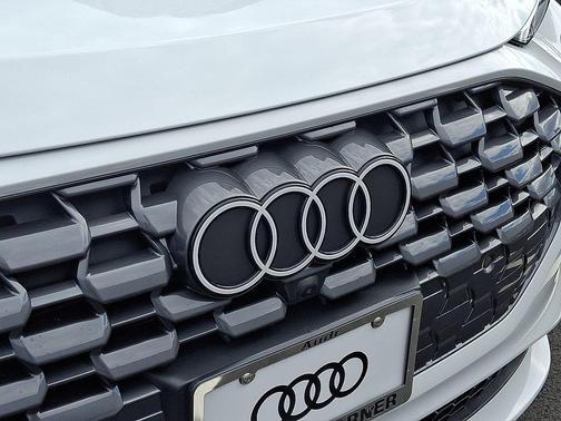 2025 Audi Q5 Premium Plus TFSI quattro S tronic