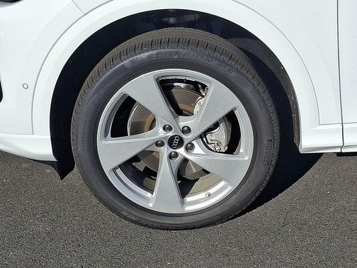 2025 Audi Q5 Premium Plus TFSI quattro S tronic