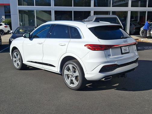 2025 Audi Q5 Premium Plus TFSI quattro S tronic