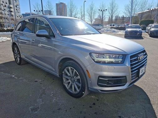 2019 Audi Q7 55 Premium Plus