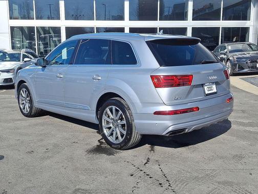 2019 Audi Q7 55 Premium Plus