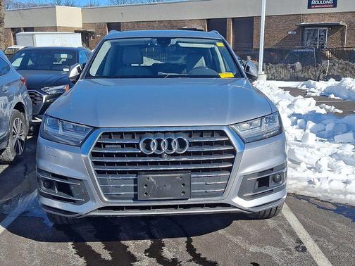 2019 Audi Q7 55 Premium Plus
