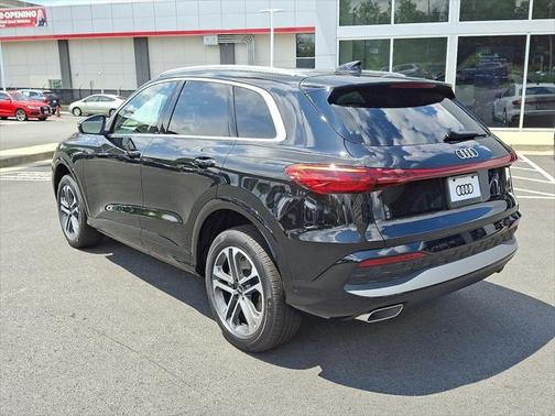 2025 Audi Q5 Premium