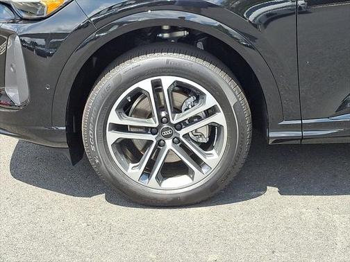 2025 Audi Q5 Premium