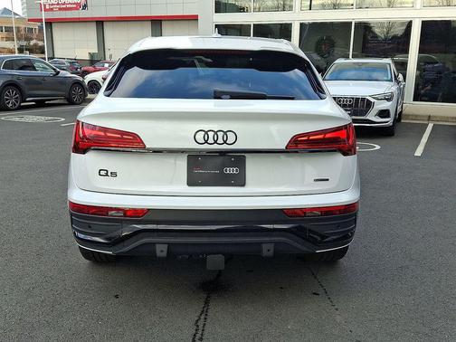 2023 Audi Q5 45 S line Prestige