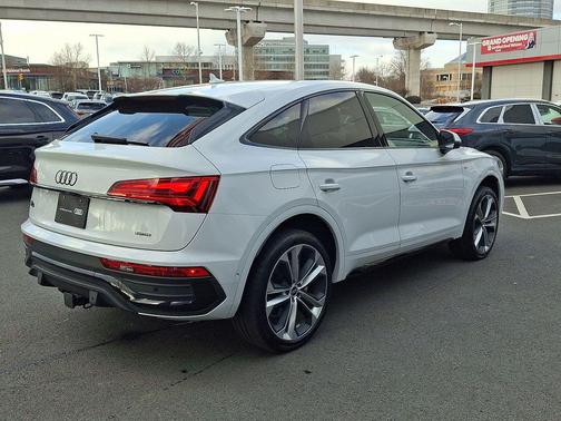 2023 Audi Q5 45 S line Prestige