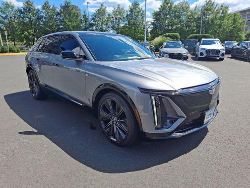 2024 Cadillac LYRIQ Sport
