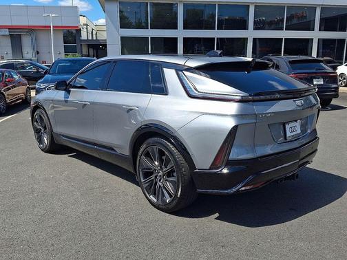 2024 Cadillac LYRIQ Sport